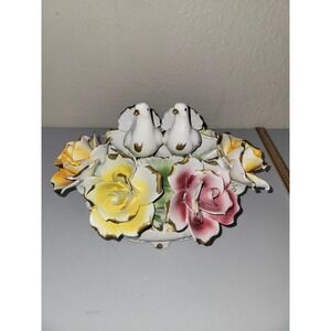Capodimonte Fine Italian Porcelain Two Dove Flower Basket Sculpture
